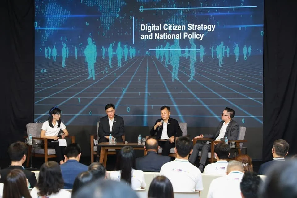 นิด้า จับมือ ปตท.สผ. - ดีป้า จัดเสวนาหัวข้อ “Digital Citizen Strategy and National Policy” หนุนขับเคลื่อนองค์กรด้วยดิจิทัล