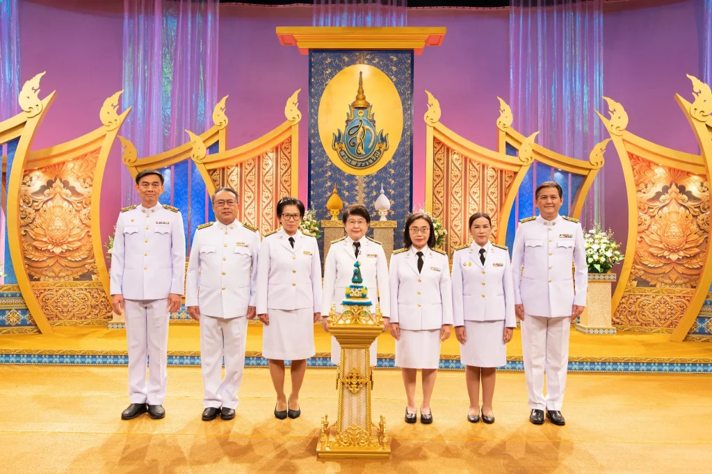 “นิด้า” ร่วมบันทึกเทปถวายพระพร เนื่องในโอกาสมหามงคลเฉลิมพระชนมพรรษา พระบาทสมเด็จพระเจ้าอยู่หัว และสมเด็จพระบรมราชชนนีพันปีหลวง