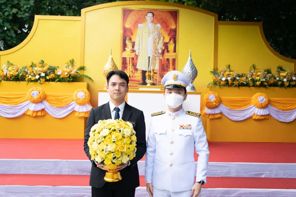 671019n01 ‘นิด้า’ ร่วมถวายราชสักการะ รำลึกในพระมหากรุณาธิคุณในฐานะทรงเป็น “พระบิดาแห่งเทคโนโลยีของไทย”