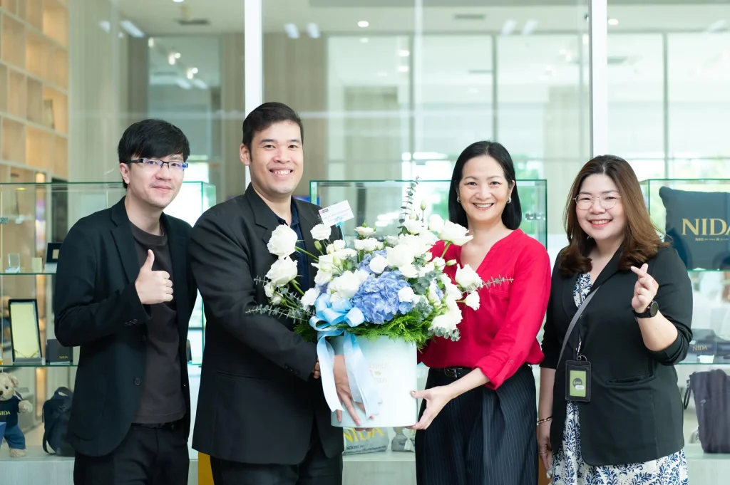 นิด้าเปิดตัว “ศูนย์พัฒนาทุนและสินทรัพย์” อย่างเป็นทางการในบรรยากาศอบอุ่น แขกผู้มีเกียรติ คณาจารย์ – นักศึกษา – ศิษย์เก่า ร่วมแสดงความยินดีอย่างคับคั่ง