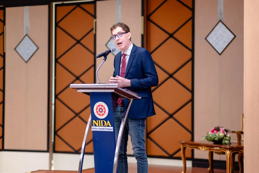 ศูนย์ Yunus-NIDA และสำนักวิจัย NIDA จัดงานเสวนา “ผู้นำทางด้านการสื่อสารวิกฤตการเปลี่ยนแปลงสภาพภูมิอากาศ”