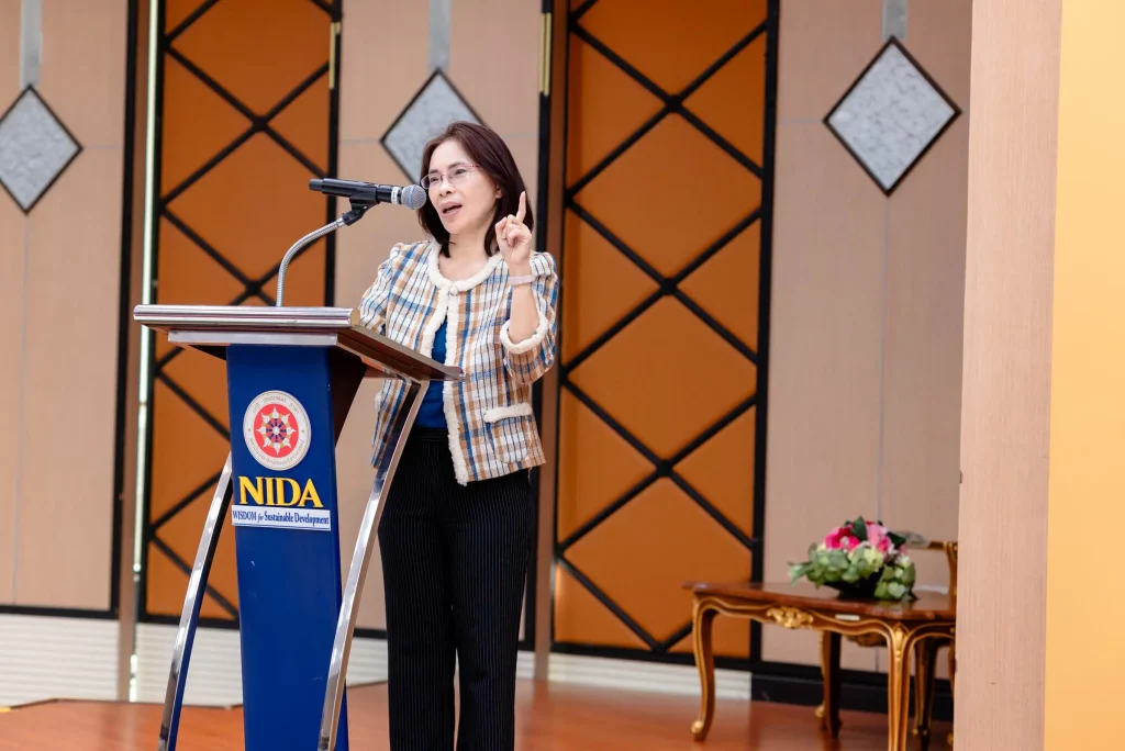 ศูนย์ Yunus-NIDA และสำนักวิจัย NIDA จัดงานเสวนา “ผู้นำทางด้านการสื่อสารวิกฤตการเปลี่ยนแปลงสภาพภูมิอากาศ”