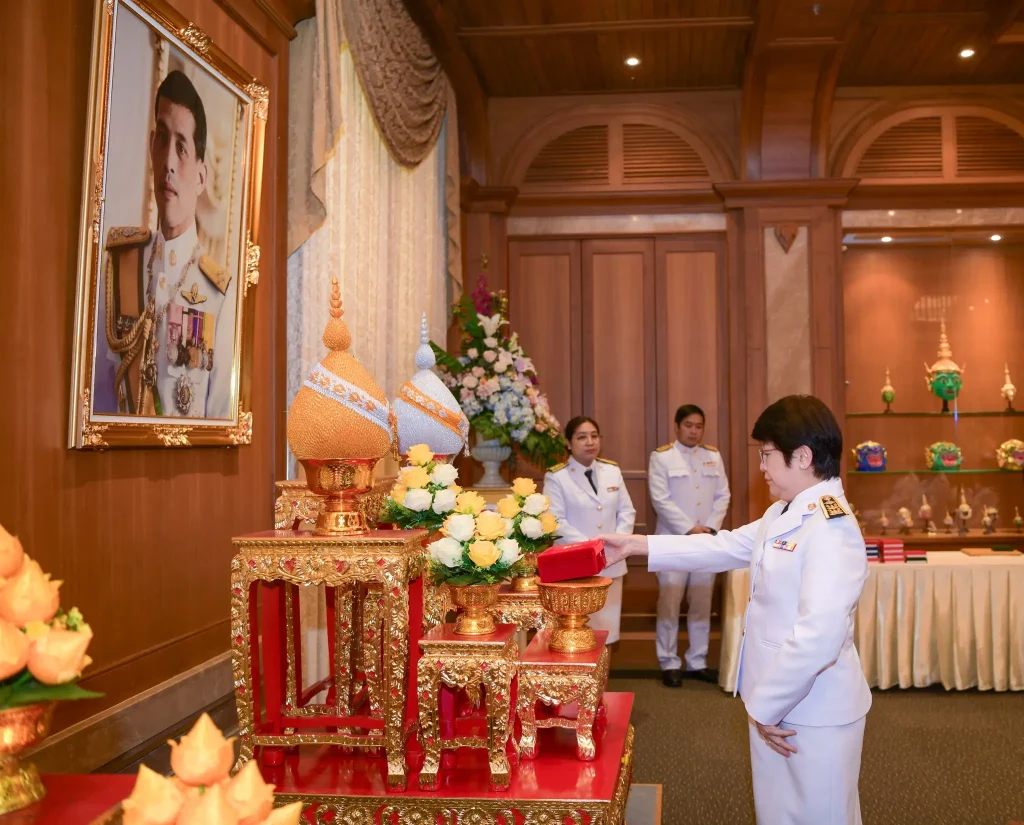 พิธีพระราชทานเครื่องราชอิสริยาภรณ์ ประจำปี 2565 – 2567 สถาบันบัณฑิตพัฒนบริหารศาสตร์
