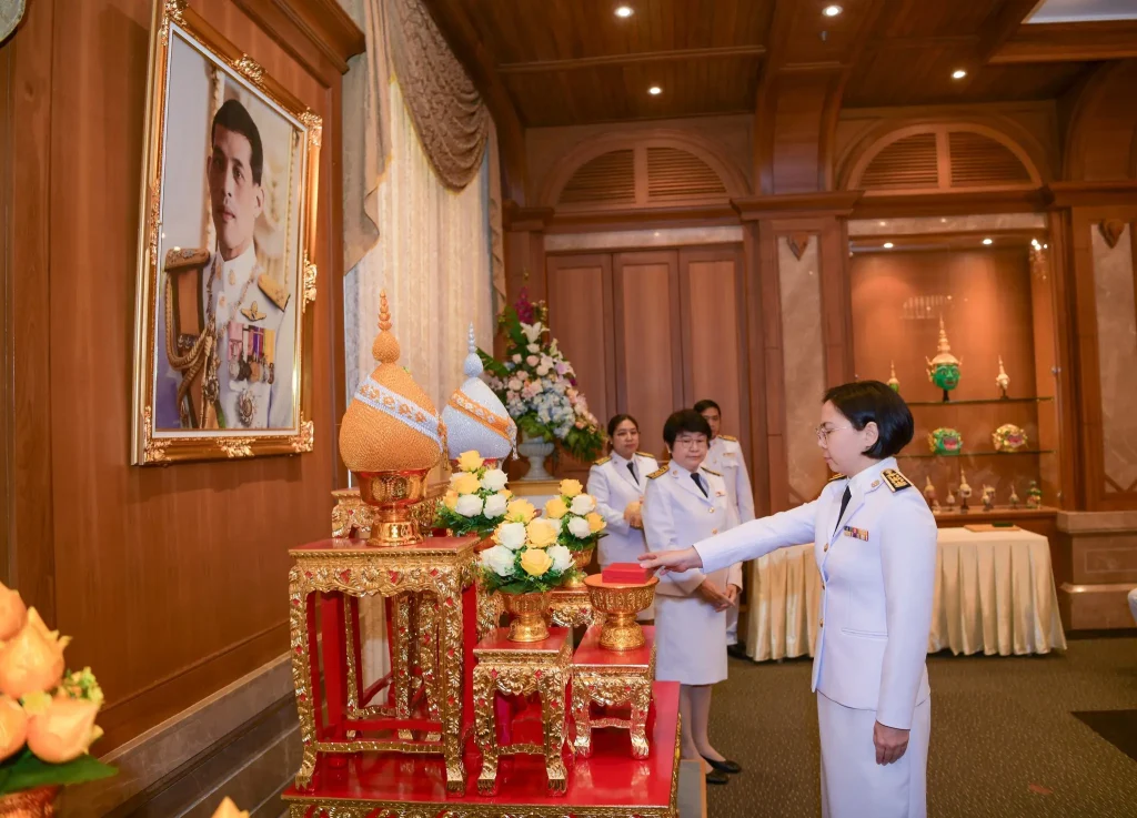 พิธีพระราชทานเครื่องราชอิสริยาภรณ์ ประจำปี 2565 – 2567 สถาบันบัณฑิตพัฒนบริหารศาสตร์