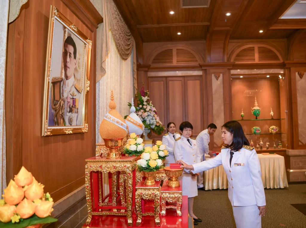 พิธีพระราชทานเครื่องราชอิสริยาภรณ์ ประจำปี 2565 – 2567 สถาบันบัณฑิตพัฒนบริหารศาสตร์