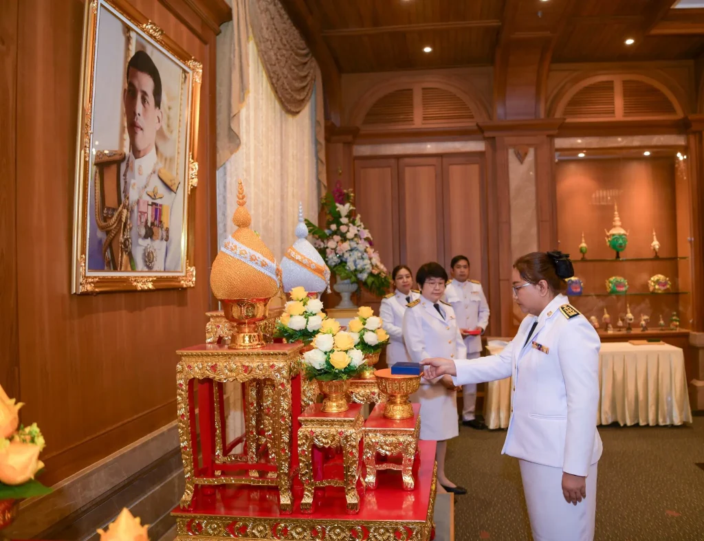 พิธีพระราชทานเครื่องราชอิสริยาภรณ์ ประจำปี 2565 – 2567 สถาบันบัณฑิตพัฒนบริหารศาสตร์