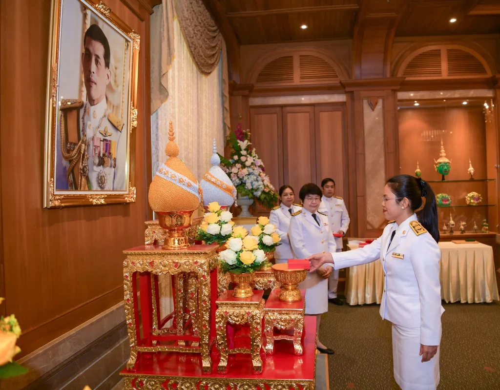 พิธีพระราชทานเครื่องราชอิสริยาภรณ์ ประจำปี 2565 – 2567 สถาบันบัณฑิตพัฒนบริหารศาสตร์