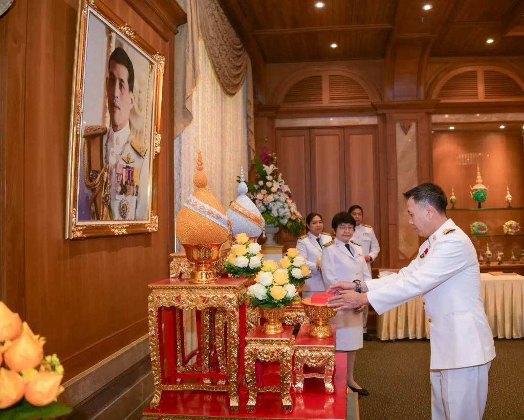 พิธีพระราชทานเครื่องราชอิสริยาภรณ์ ประจำปี 2565 – 2567 สถาบันบัณฑิตพัฒนบริหารศาสตร์