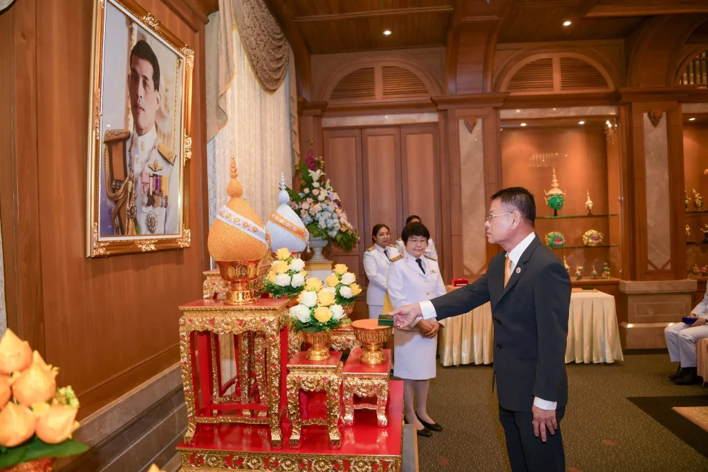 พิธีพระราชทานเครื่องราชอิสริยาภรณ์ ประจำปี 2565 – 2567 สถาบันบัณฑิตพัฒนบริหารศาสตร์
