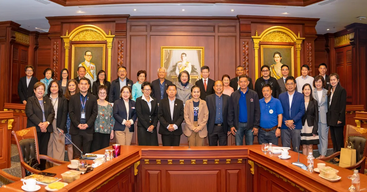 นิด้า - จัดงานเสวนา "บทบาทใหม่ของสถาบันการศึกษาในการส่งเสริมและพัฒนาชุมชนและสังคม"
