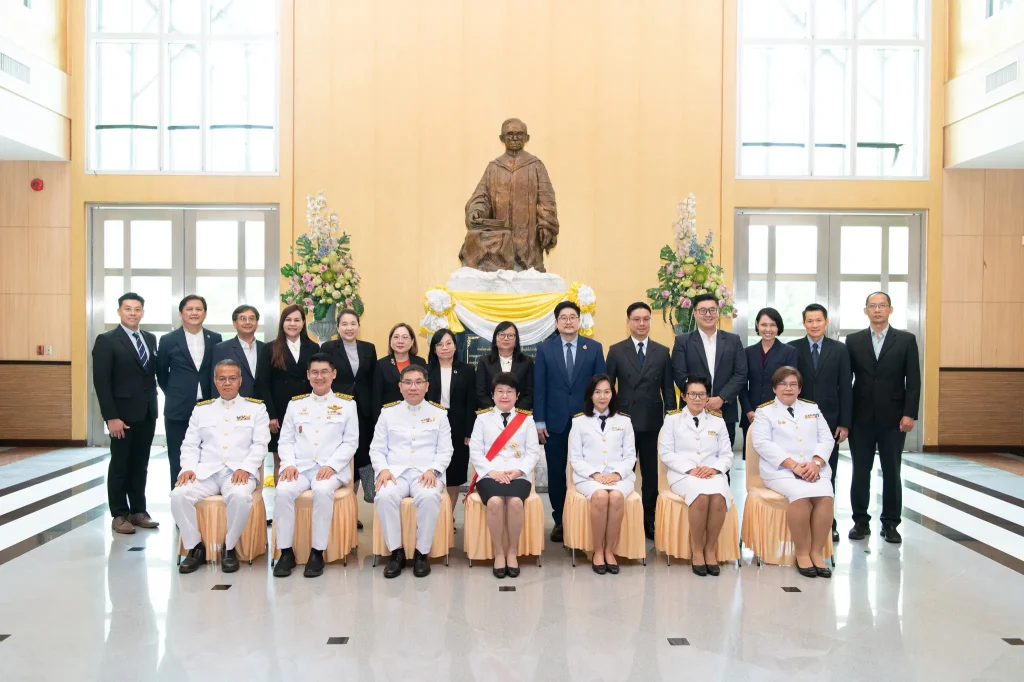 พิธีรับสนองพระบรมราชโองการโปรดเกล้า ฯ แต่งตั้งอธิการบดี สถาบันบัณฑิตพัฒนบริหารศาสตร์