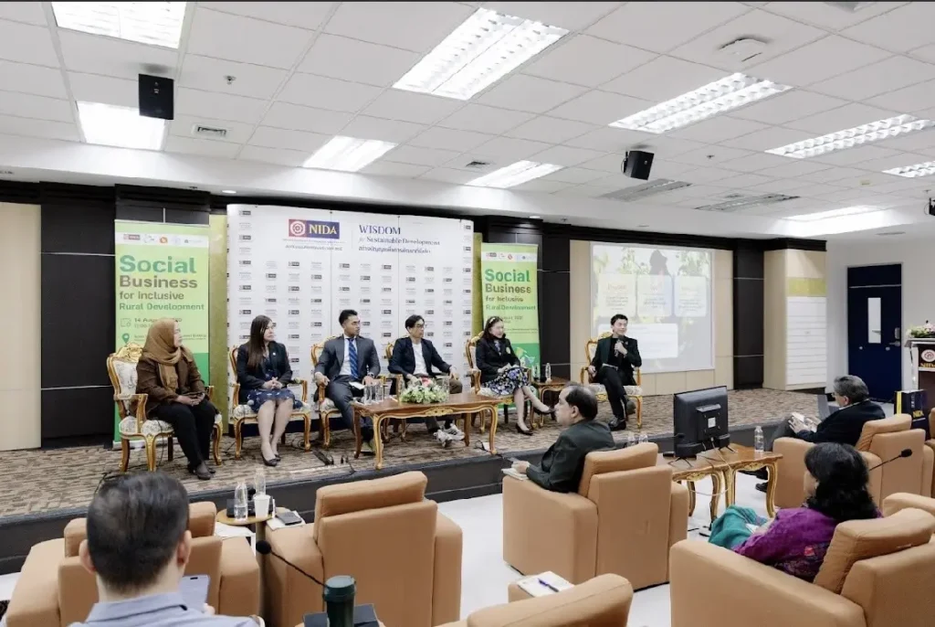‘นิด้า’ จัด Yunus-NIDA Forum 2025 ขับเคลื่อนธุรกิจเพื่อสังคม