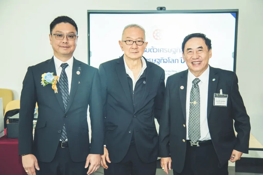 nida-alumni-44th (20) “นิด้า” เข้าร่วมพิธีเปิดโครงการร่วมใจพัฒนาอย่างยั่งยืน 44 ปีแห่งการก่อตั้งสมาคมนักศึกษาเก่าสถาบันบัณฑิตพัฒนบริหารศาสตร์ฯ