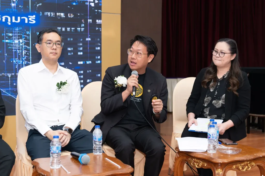 political-parties 03 “สภาคณาจารย์นิด้า” จัดเวทีเสวนาเชิงสร้างสรรค์ “บทบาทพรรคการเมือง: การขับเคลื่อนการวิจัยและพัฒนา กับการยกระดับอุดมศึกษาไทย”